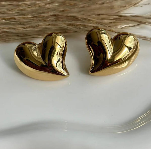 Elegant Heart-Shaped Design