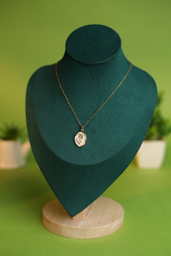 Vintage Rose Oval