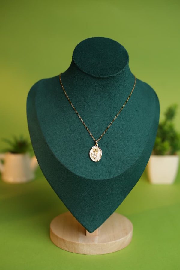 Vintage Rose Oval