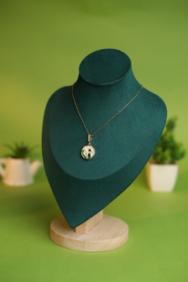 Round Shell Charm