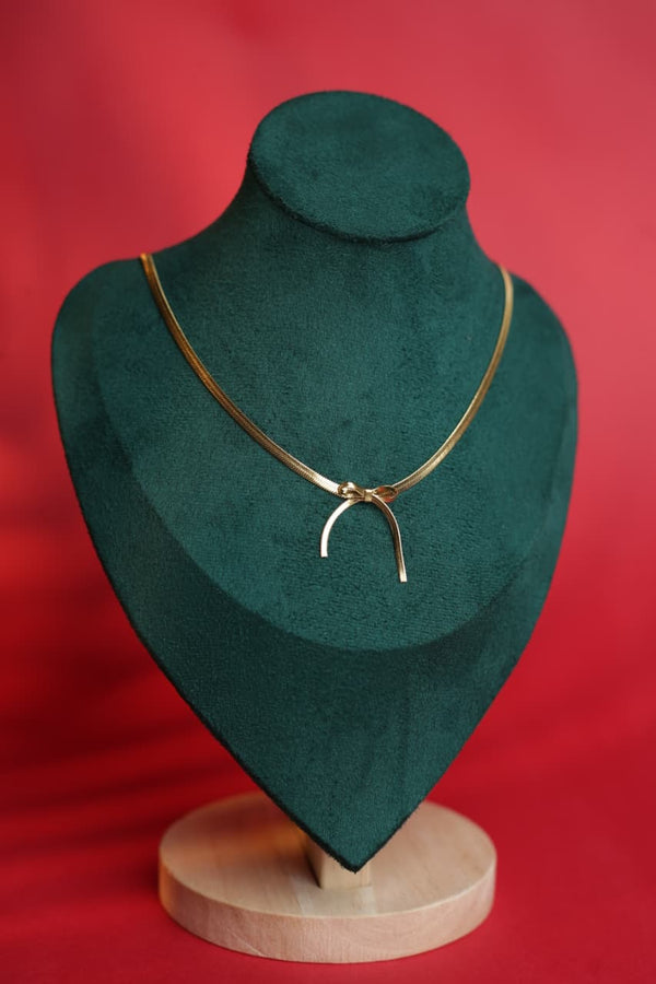 Golden Bow Choker